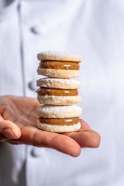 Small Sweet Box (6-8 people)