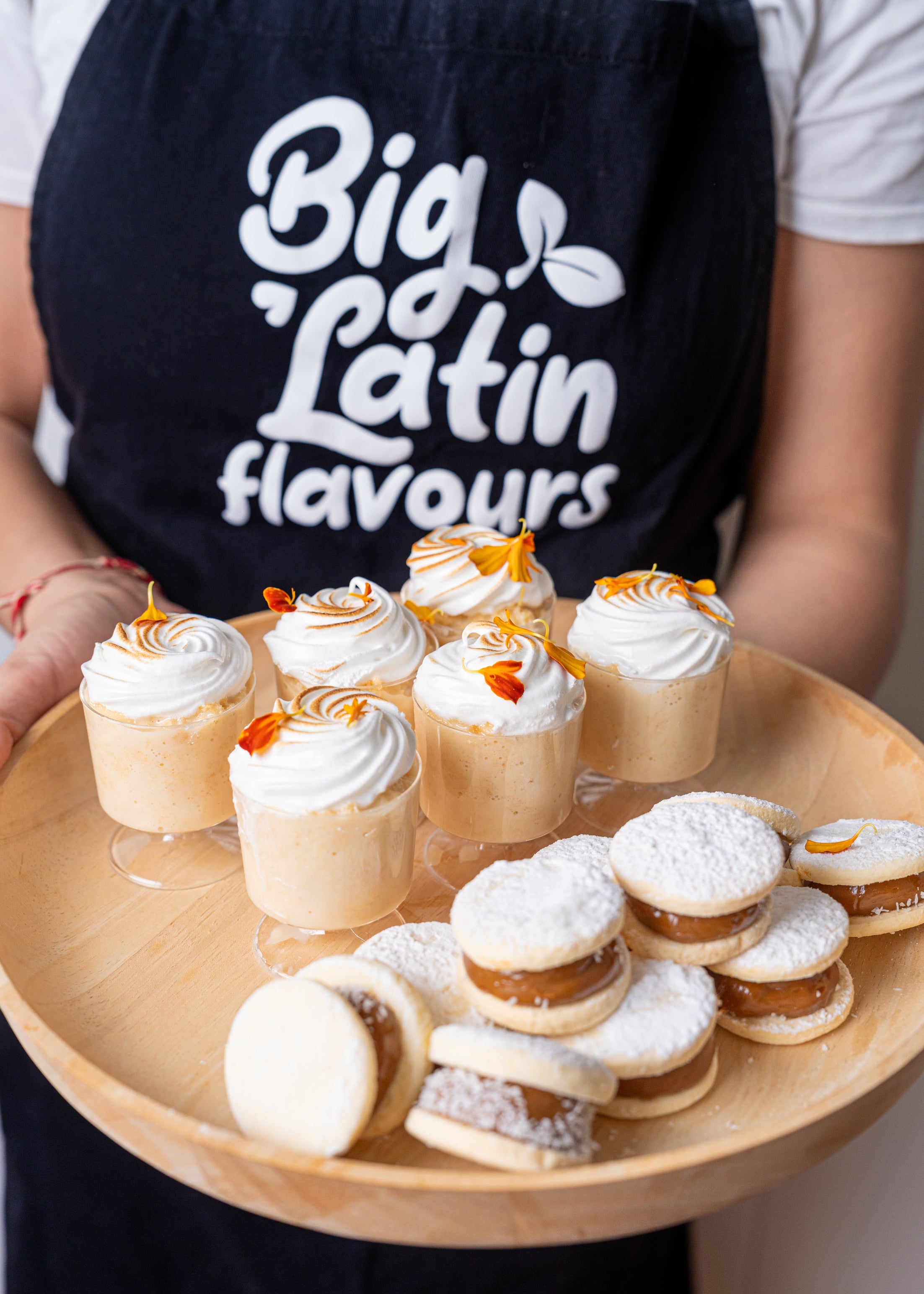 Medium Sweet Box (12-15 people)